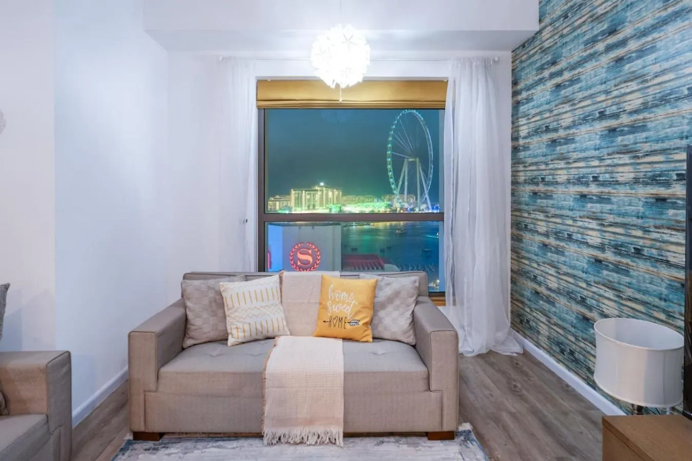 Apartment Spacious 3 Bed Plus Maids With Full Al Ain View Dubai