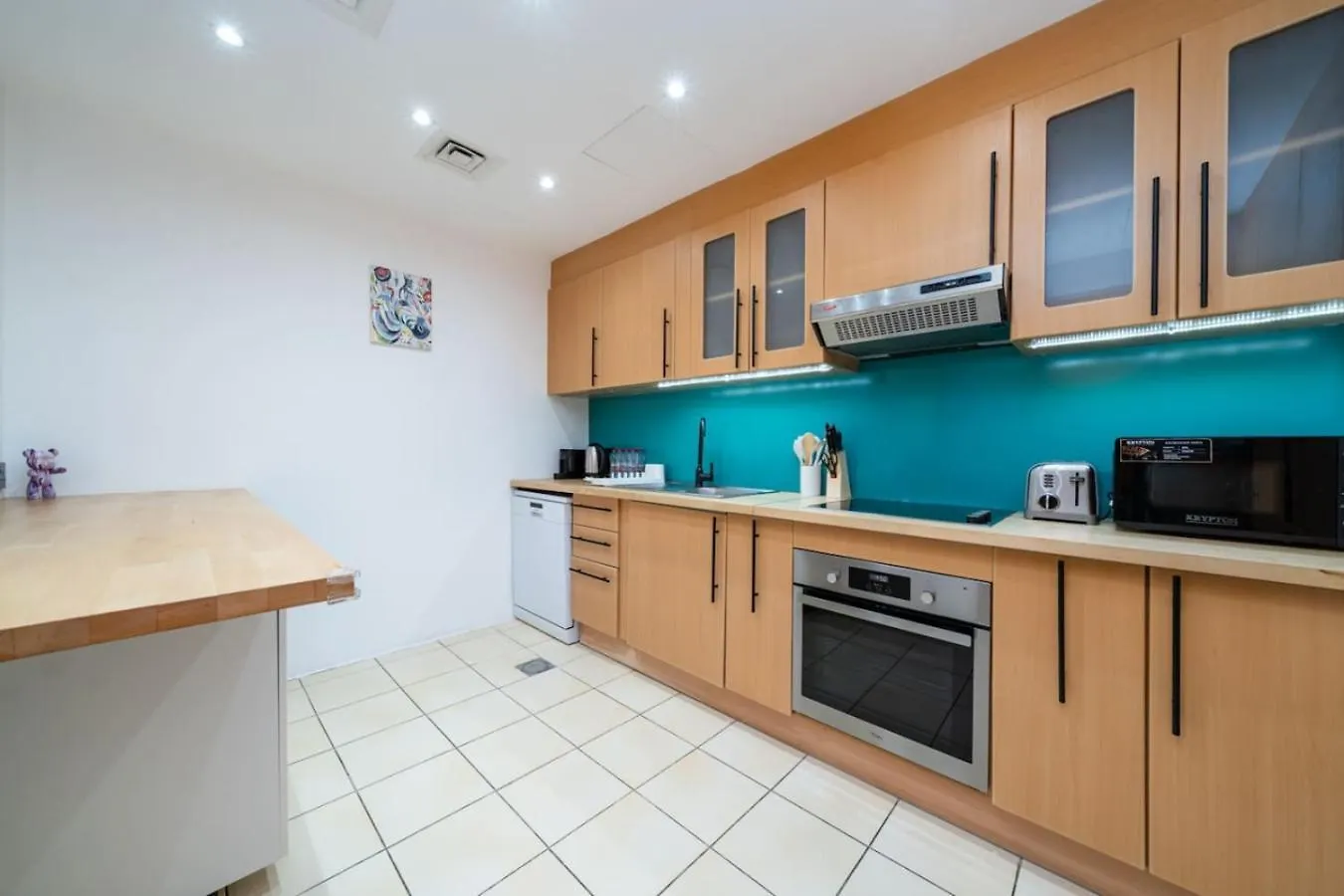 Spacious 3 Bed Plus Maids With Full Al Ain View Dubai
